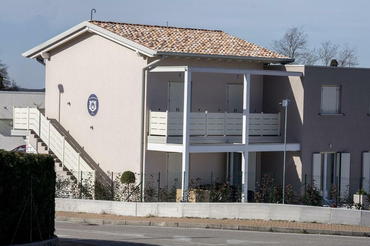 Home Suites Home Salionze 外观 照片