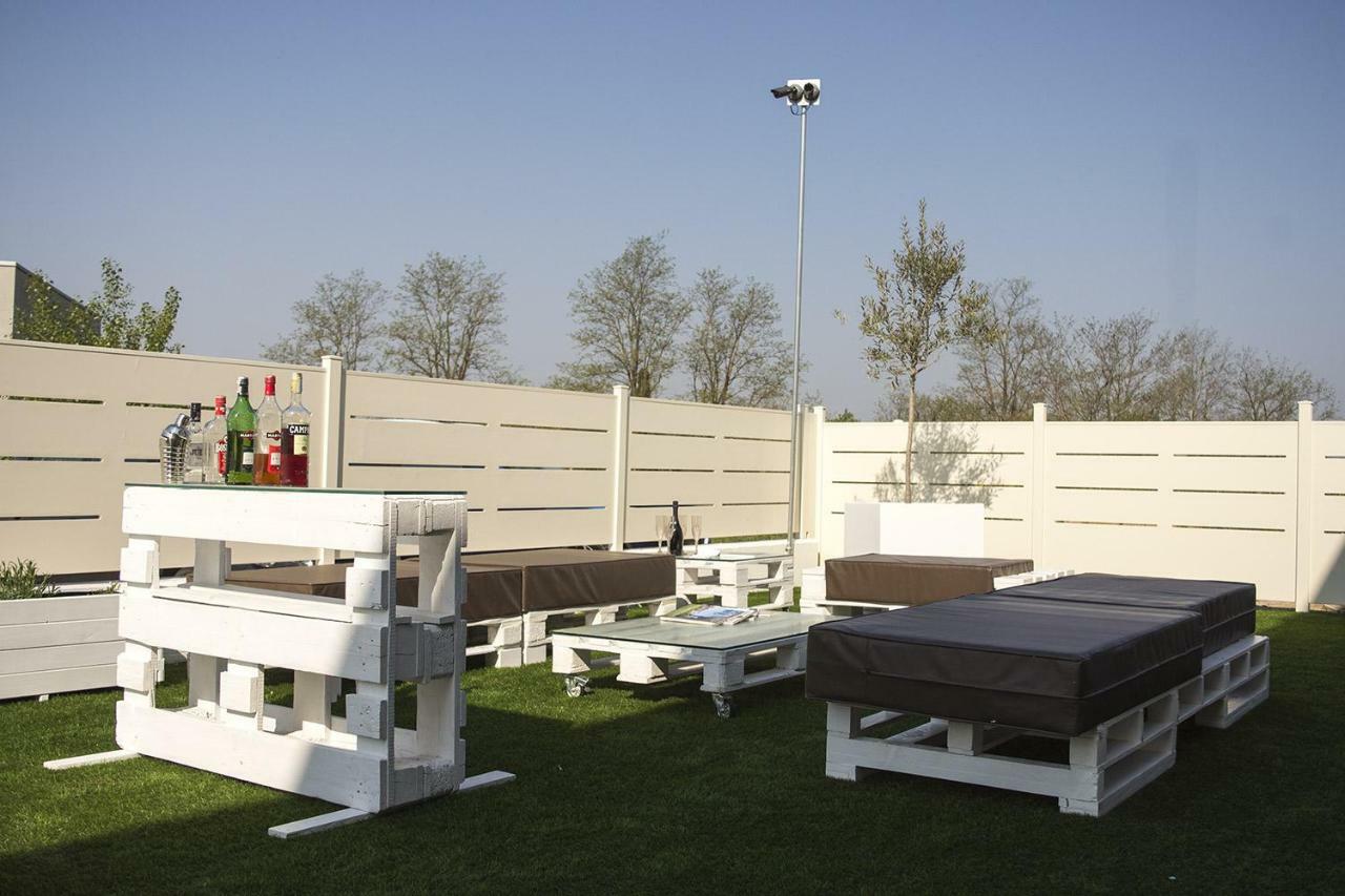 Home Suites Home Salionze 外观 照片